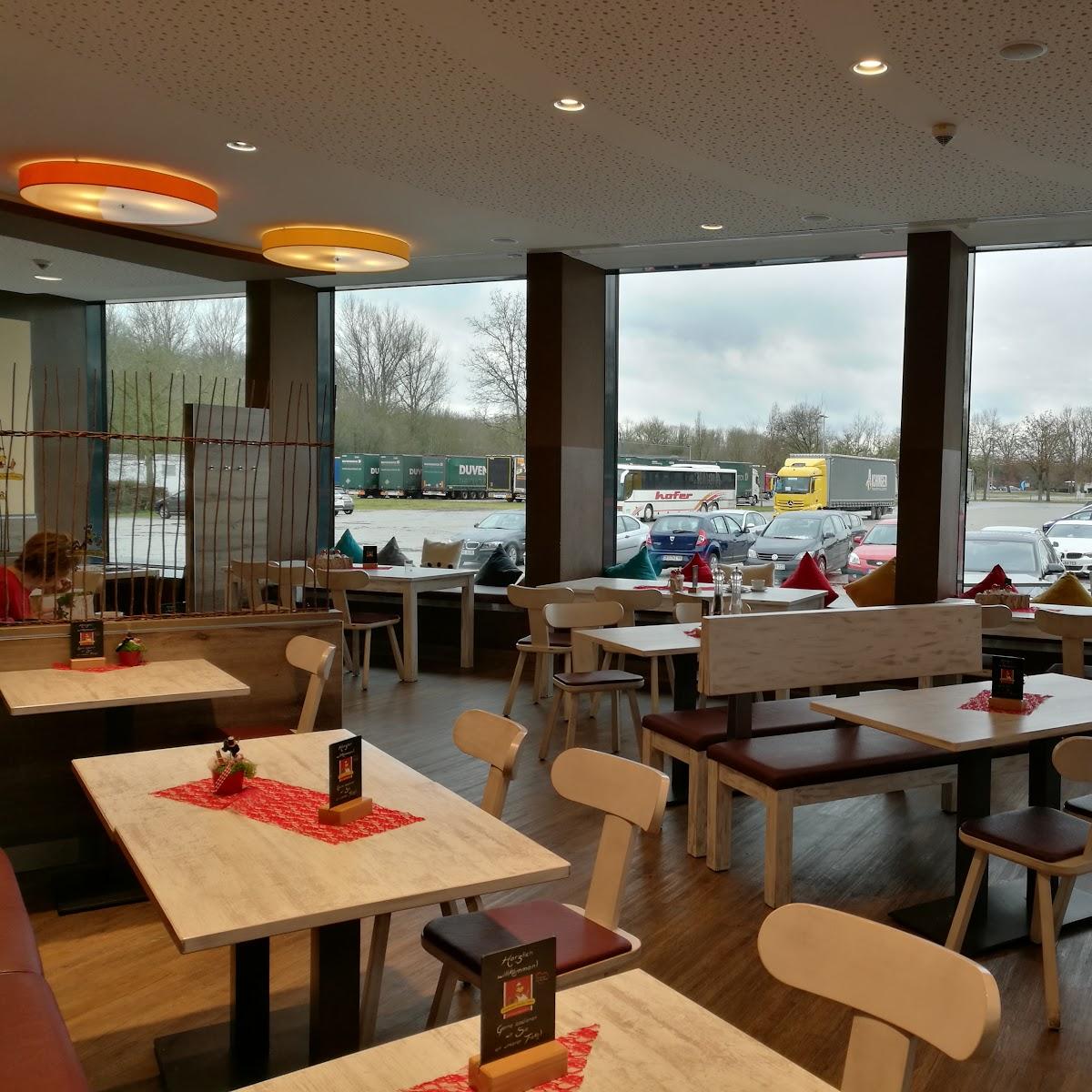 Restaurant "Gäubodenbäcker Hahn Bäckerei Café Landau" in Landau an der Isar