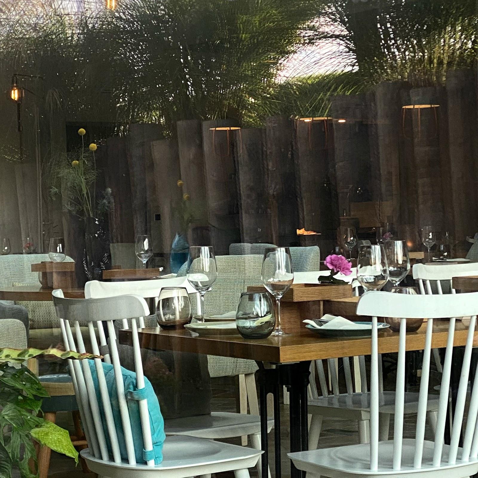 Restaurant "ZIMTZIEGE" in Ahrenshoop