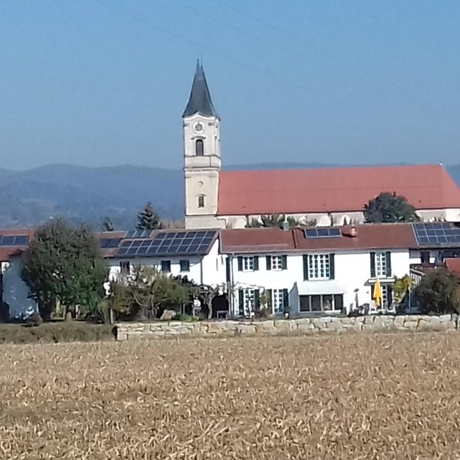Restaurant "Htay Win-Schikora" in Niederalteich