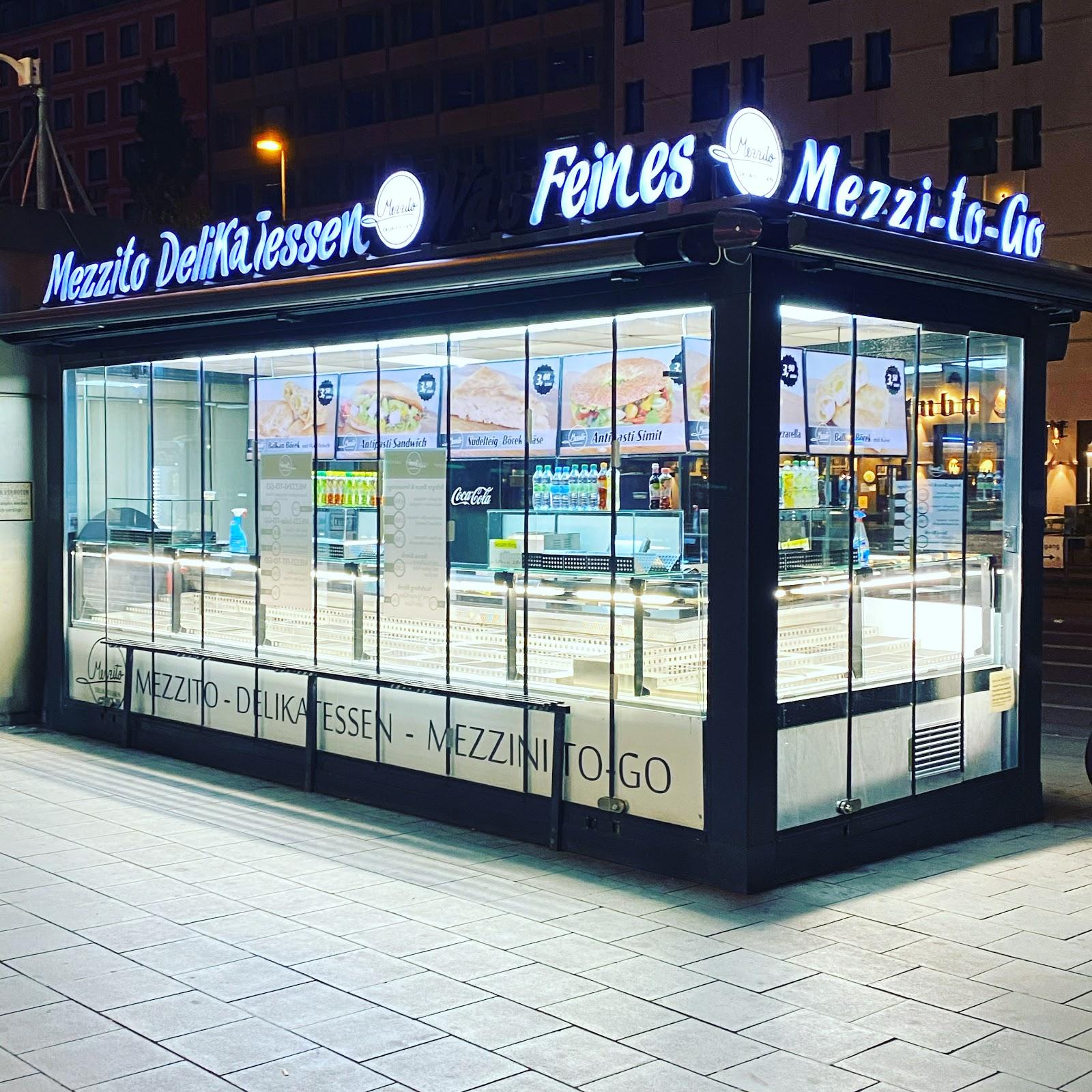 Restaurant "Mezzito Delikatessen" in Puchheim