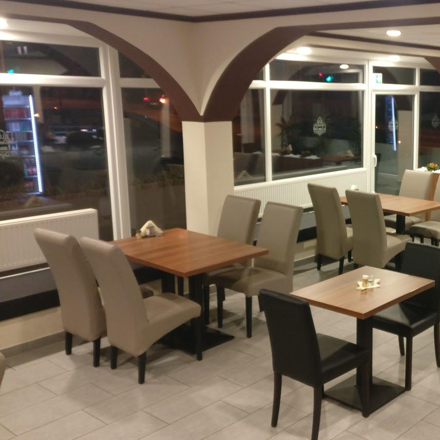 Restaurant "La Luna Grill Restaurant," in Lage