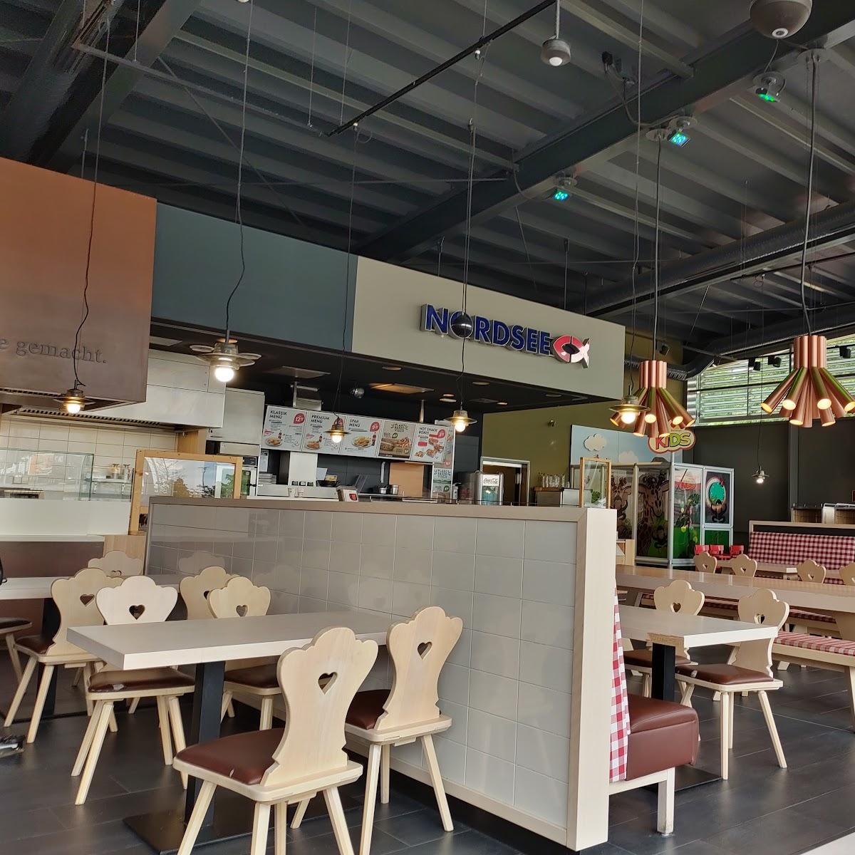 Restaurant "Serways Raststätte Riedener Wald West" in Hausen bei Würzburg