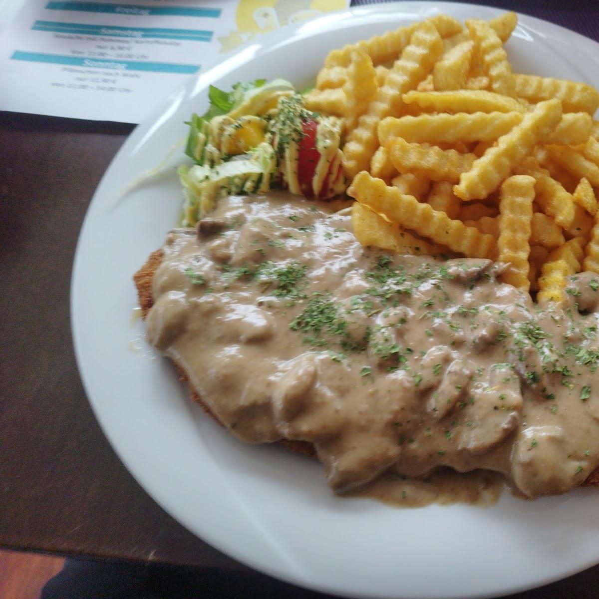 Restaurant "Hallenbadcafé" in Rödental