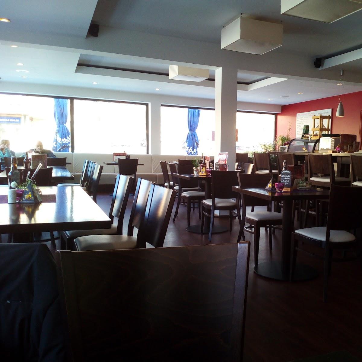 Restaurant "Hallenbadcafé" in Rödental