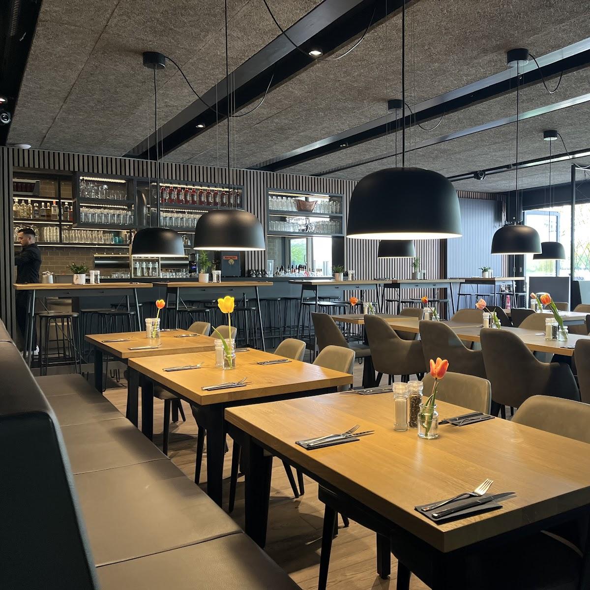 Restaurant "FIFTY SEVEN - Burger & Bowls 57" in Karlsfeld