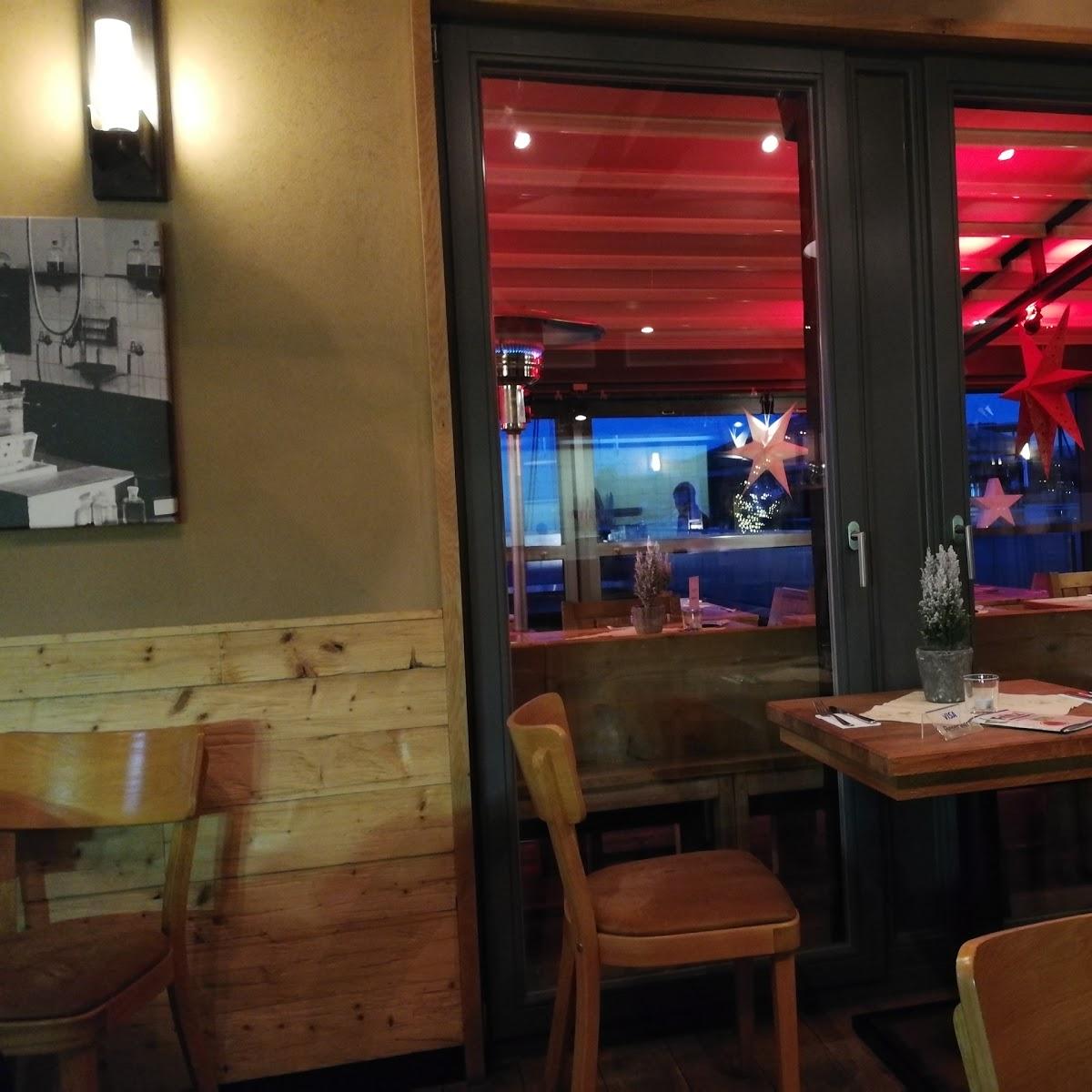 Restaurant "Dolden Mädel Ratsherrn Braugasthaus" in Stralsund