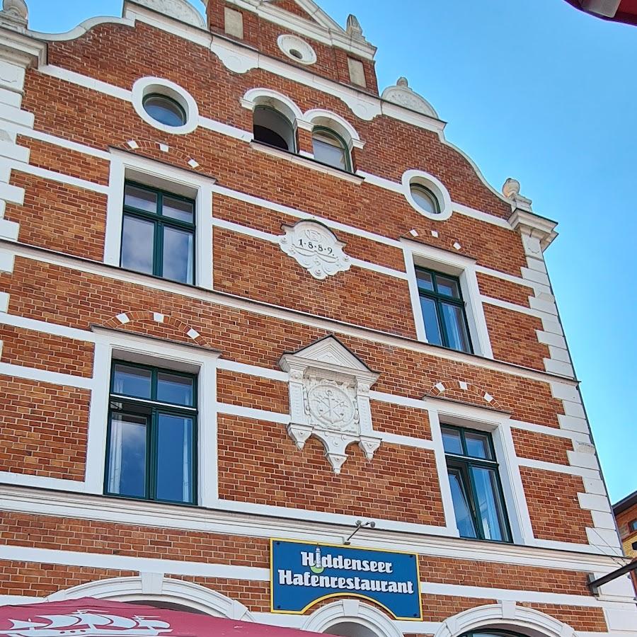 Restaurant "Hiddenseer Hafenrestaurant" in Stralsund