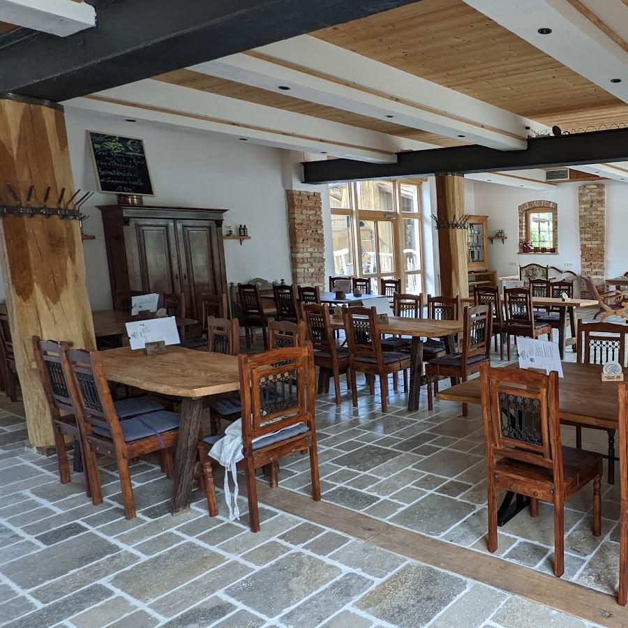 Restaurant "Café Golkofer" in Egling