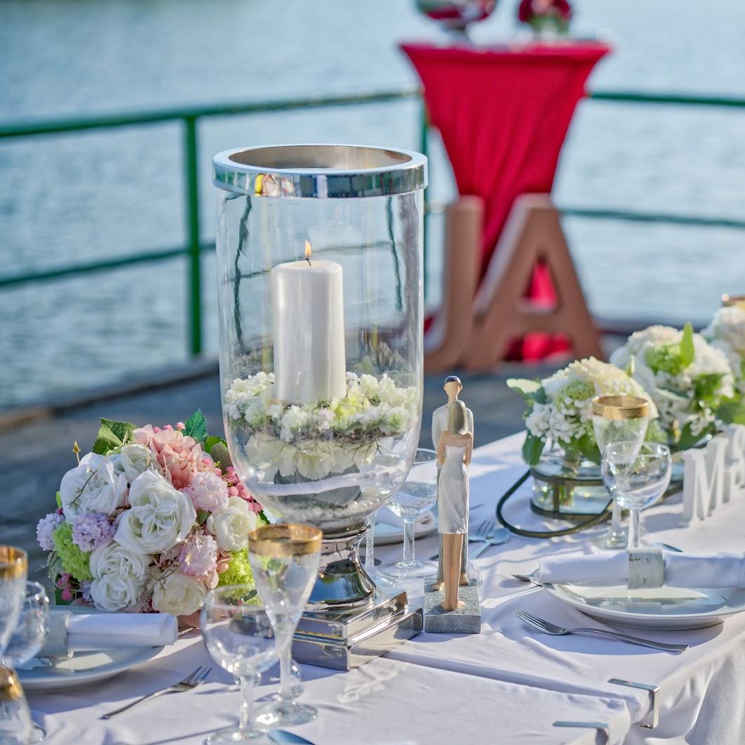 Restaurant "Cafe Nymphensee" in Brieselang