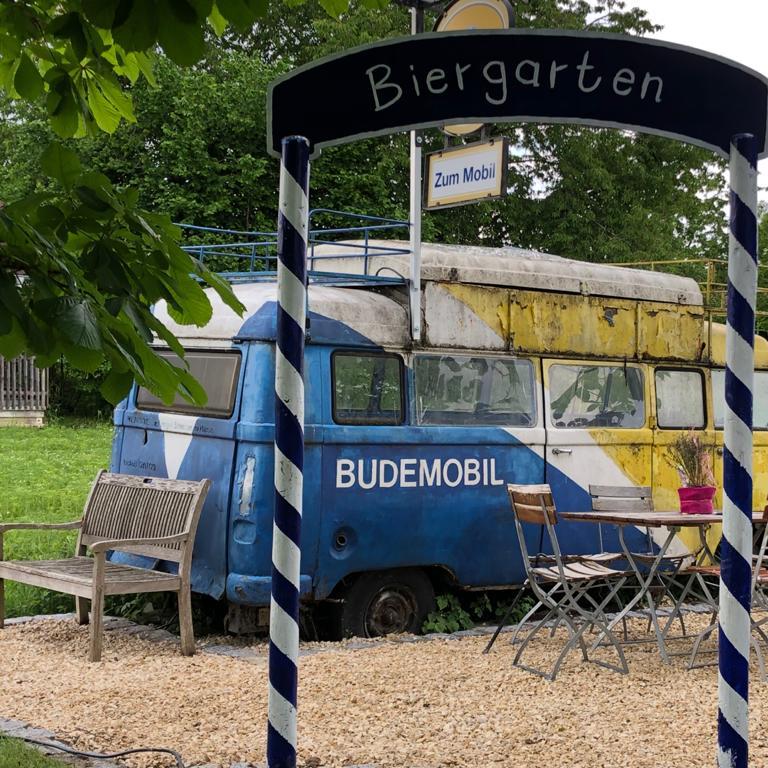 Restaurant "Zum Mobil" in Ustersbach