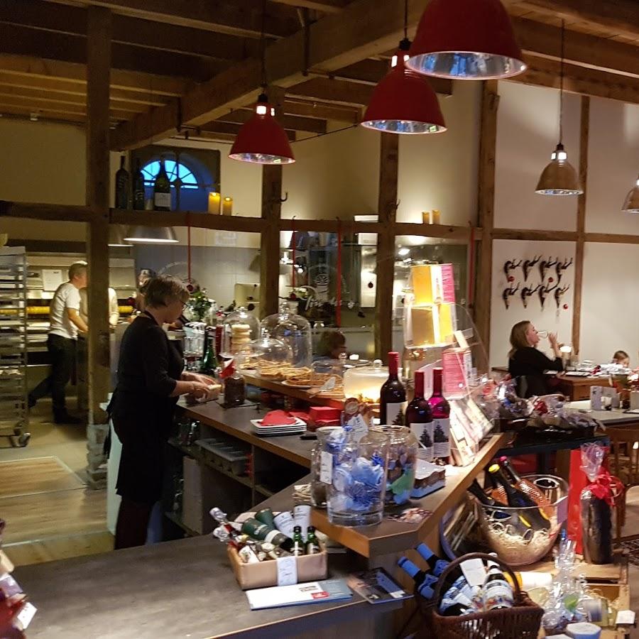 Restaurant "Vinothek & Feinkost Alte Stallungen" in Fröndenberg-Ruhr