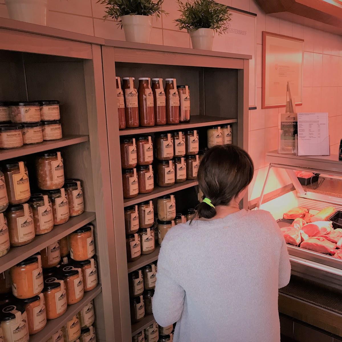 Restaurant "Hackepeter Fröndenberg Fleischerei Rafalcik" in Fröndenberg-Ruhr