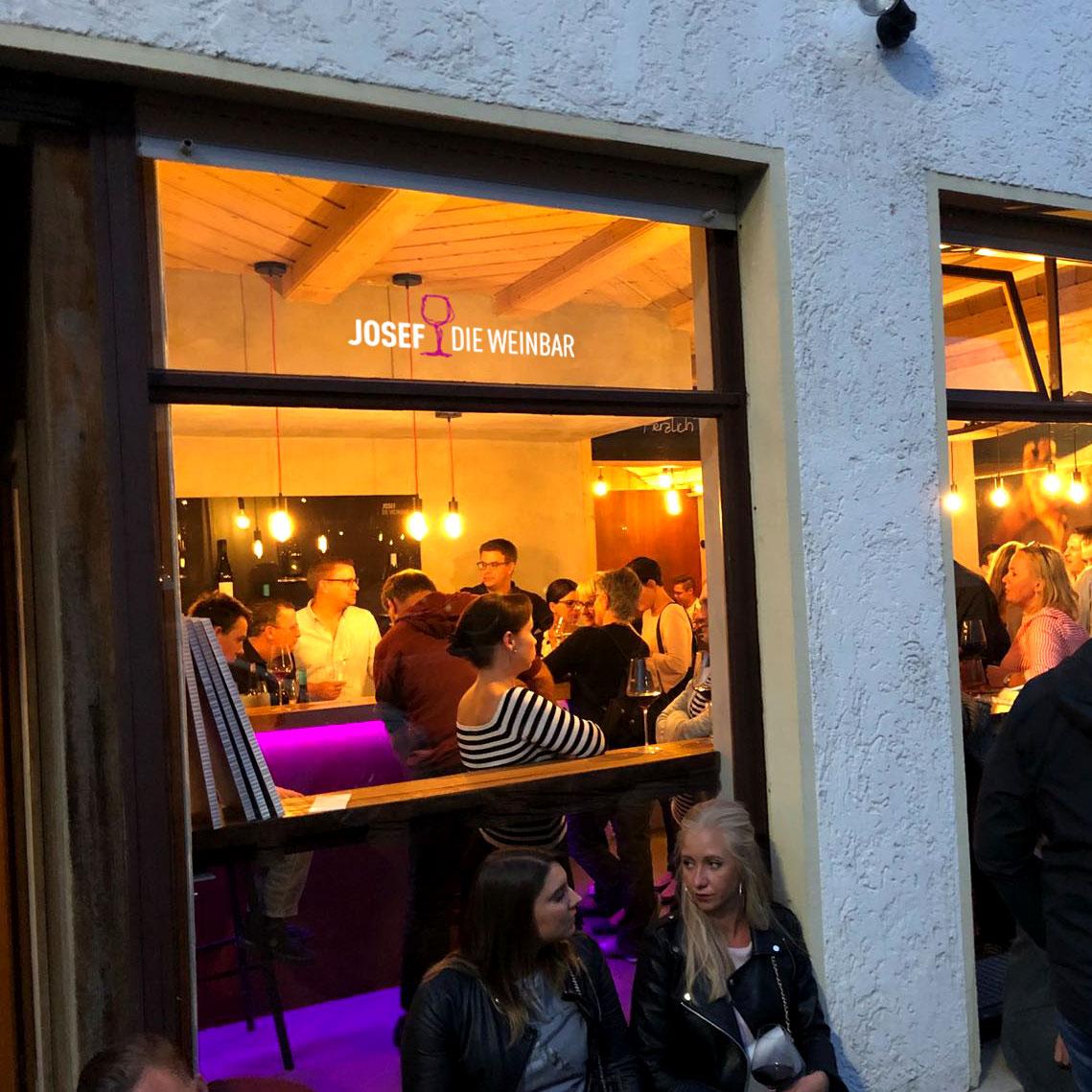 Restaurant "JOSEF – DIE WEINBAR in Lauda" in Lauda-Königshofen