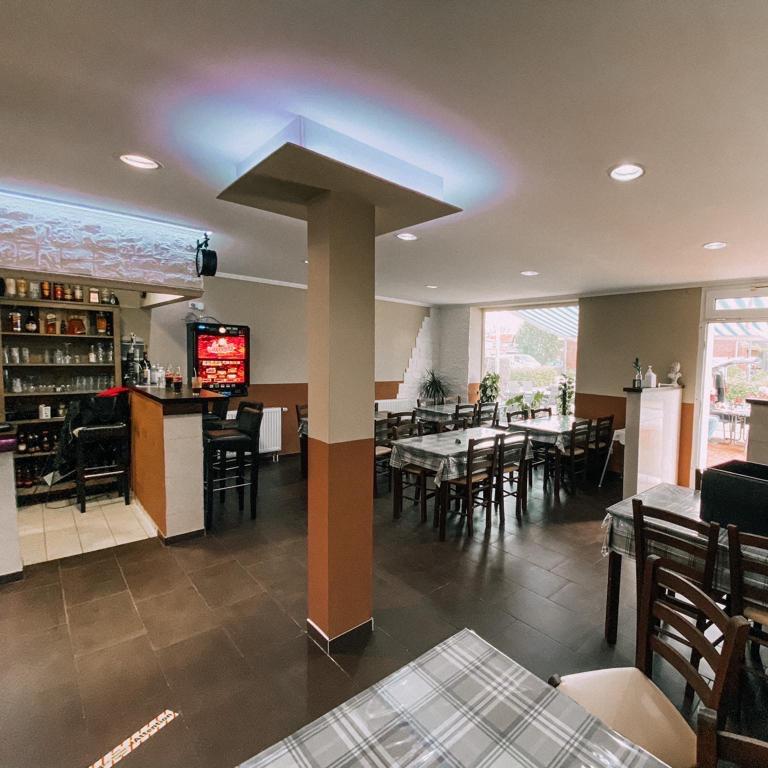 Restaurant "Grill Kreta (, Nähe Bremen)" in Lemwerder