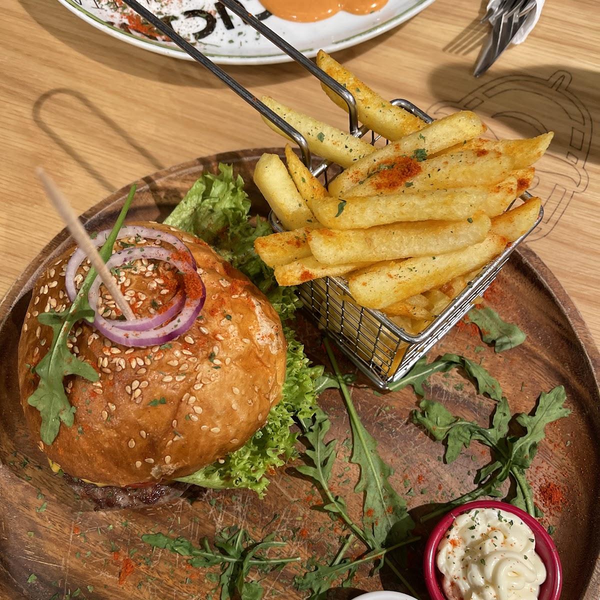 Restaurant "Mr. Happy Restaurant" in Bremen