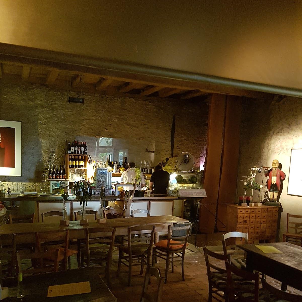 Restaurant "Frank’s Bodega" in Großkarlbach