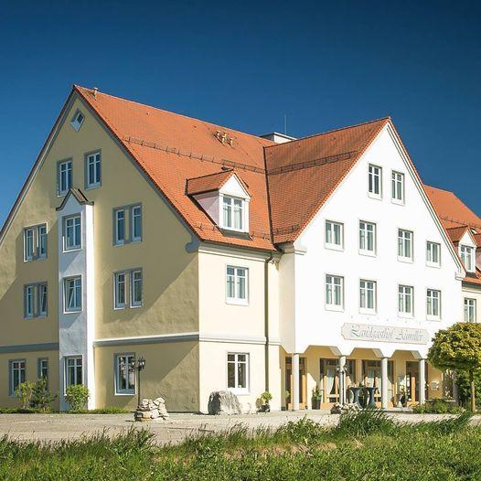 Restaurant "Landgasthof Aumiller GmbH & Co. KG" in Merching