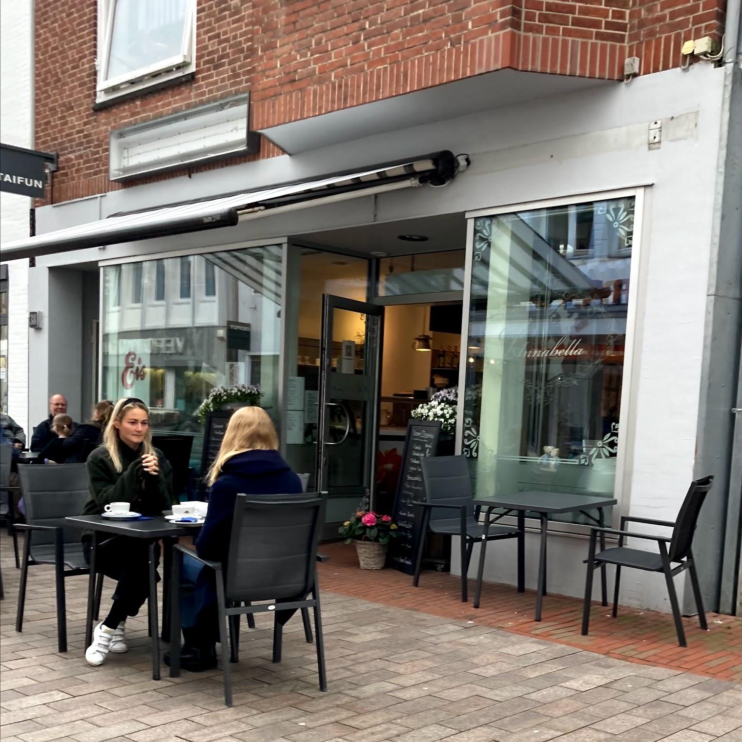 Restaurant "Cafe Annabella" in Heide