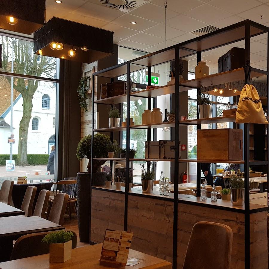 Restaurant "Bäckerei und Café von Allwörden" in Heide