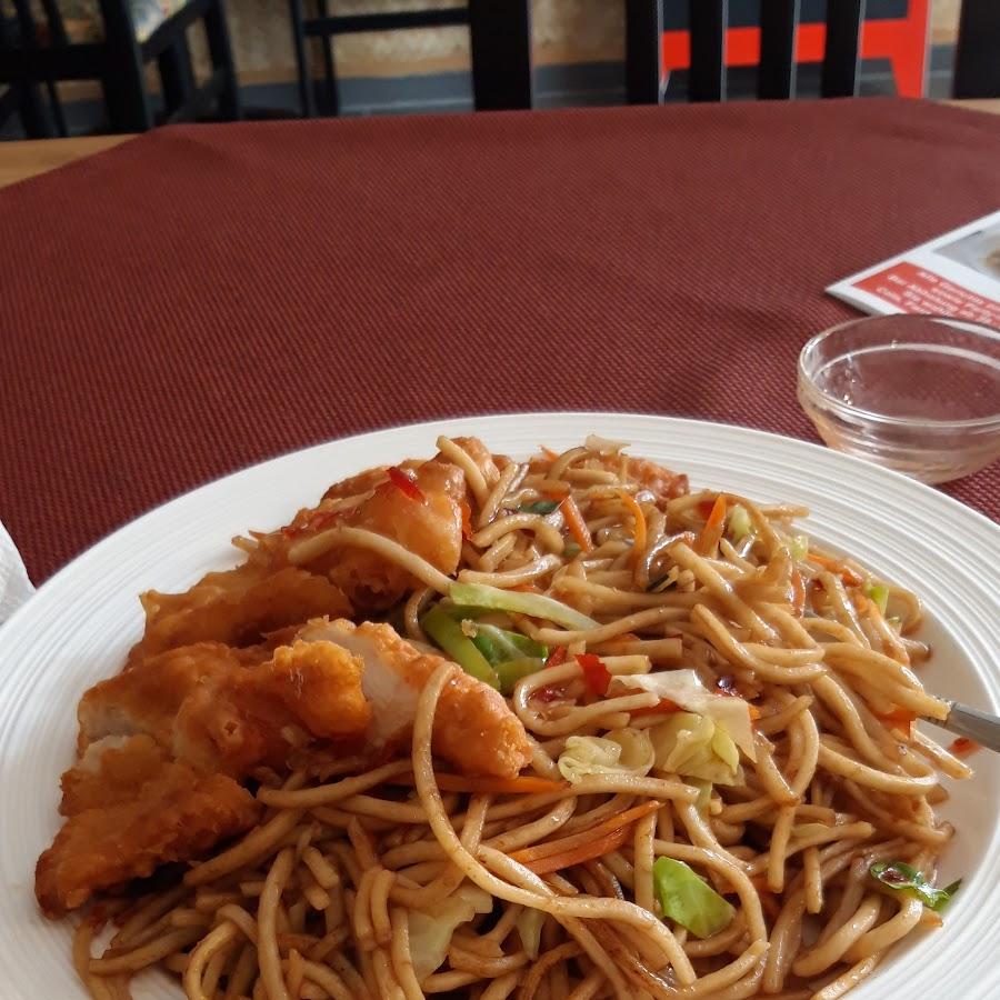 Restaurant "Mai Thuy - Imbiss 86641" in Rain