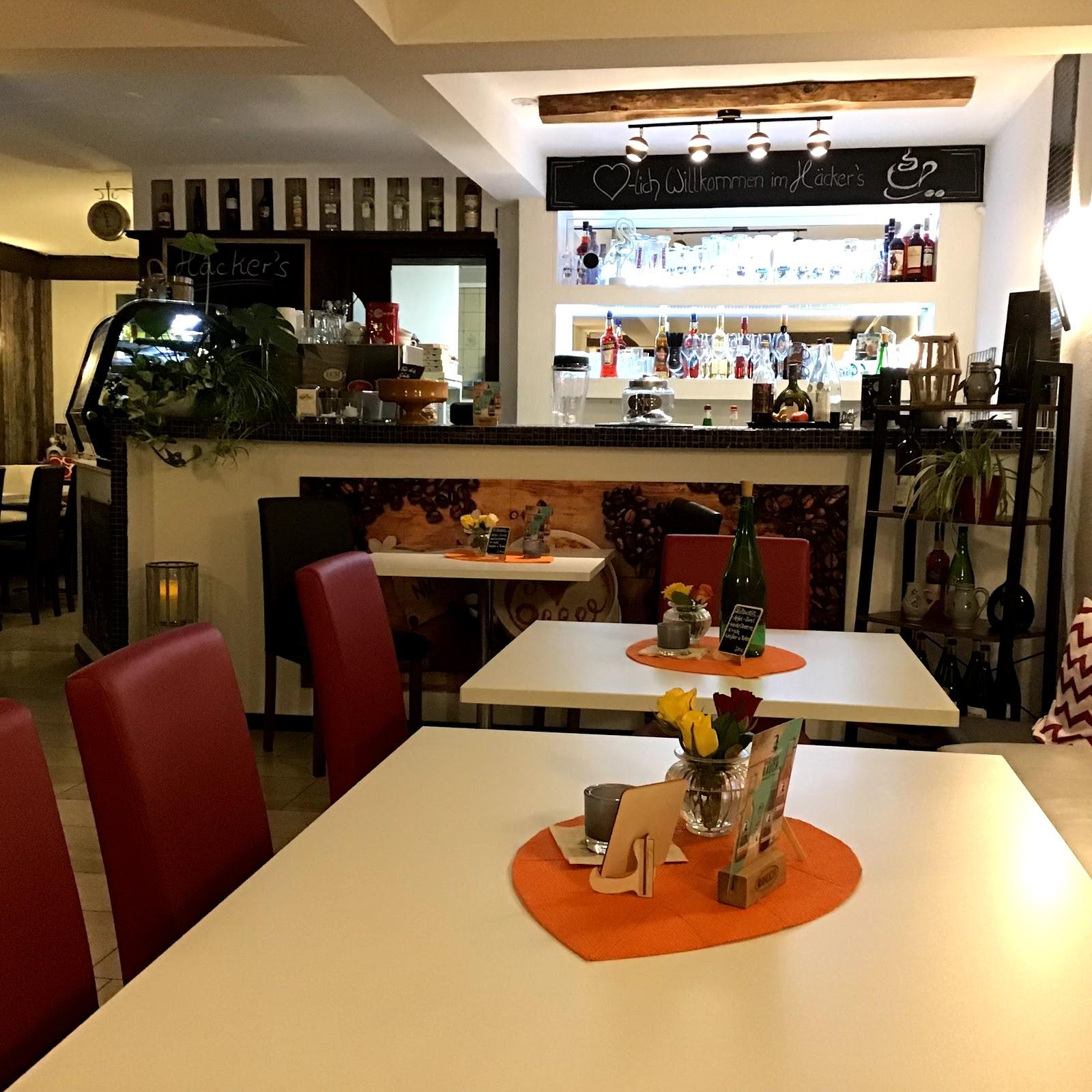 Restaurant "Häckers Cafe und mehr" in Bad Königshofen im Grabfeld