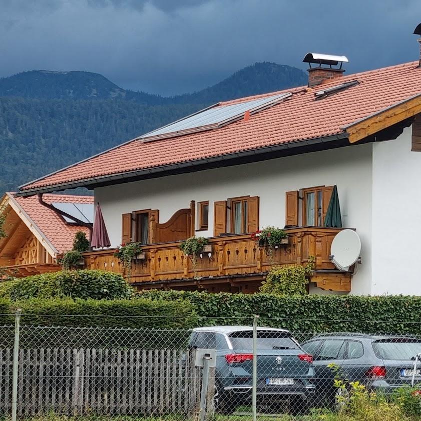 Restaurant "Gästehaus Dreitorspitz |" in Krün