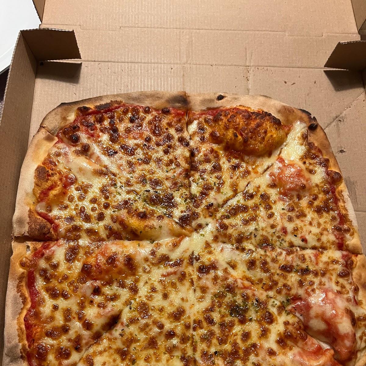 Restaurant "Overslize Pizza" in Berlin