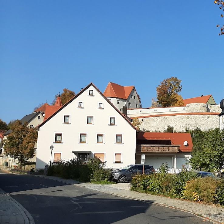 Restaurant "Kommune Benaburger-Brunnhuber" in Neuhaus an der Pegnitz