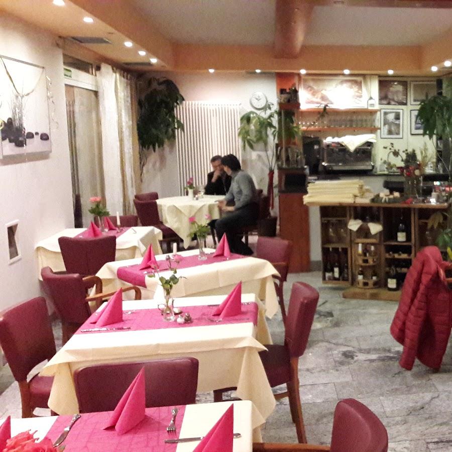 Restaurant "Zum Floss" in Ellgau