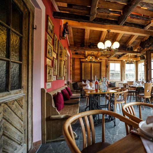 Restaurant "Casa-Vinho" in Herbrechtingen