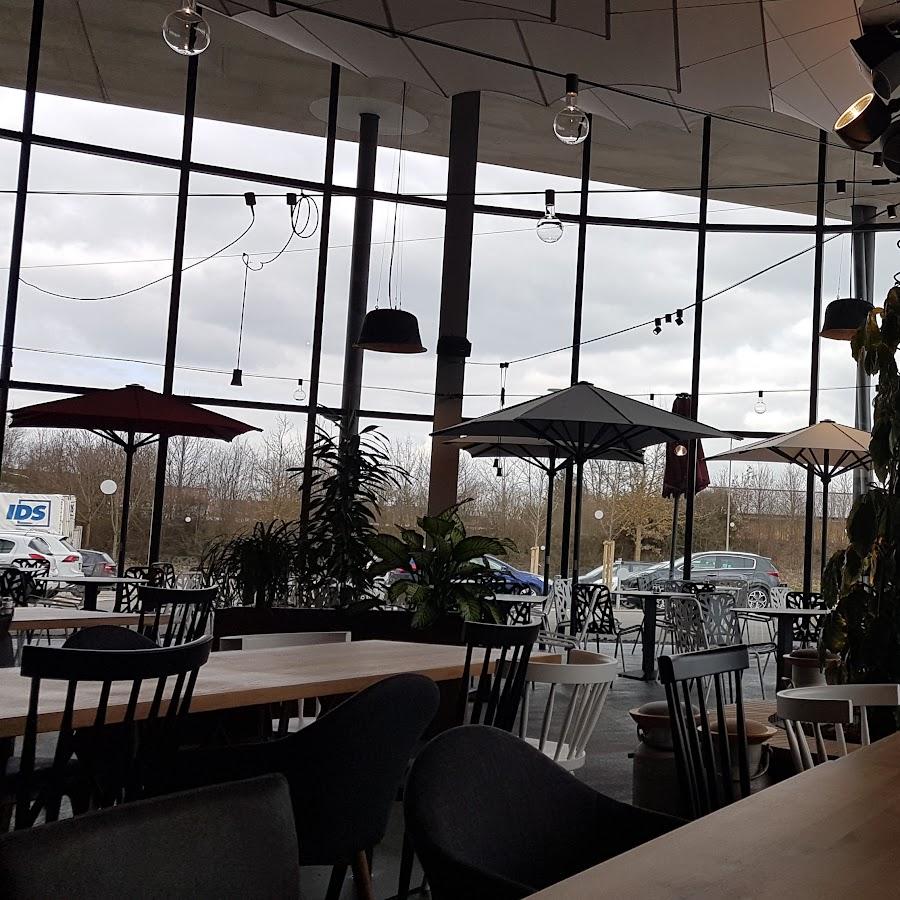 Restaurant "Zott Genusswelt & Outlet" in Asbach-Bäumenheim