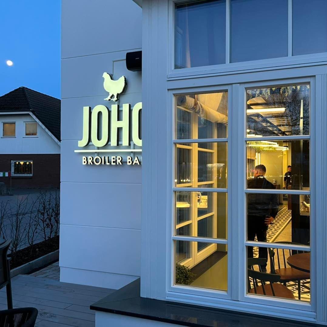 Restaurant "JOHO Broiler Bar" in Zingst