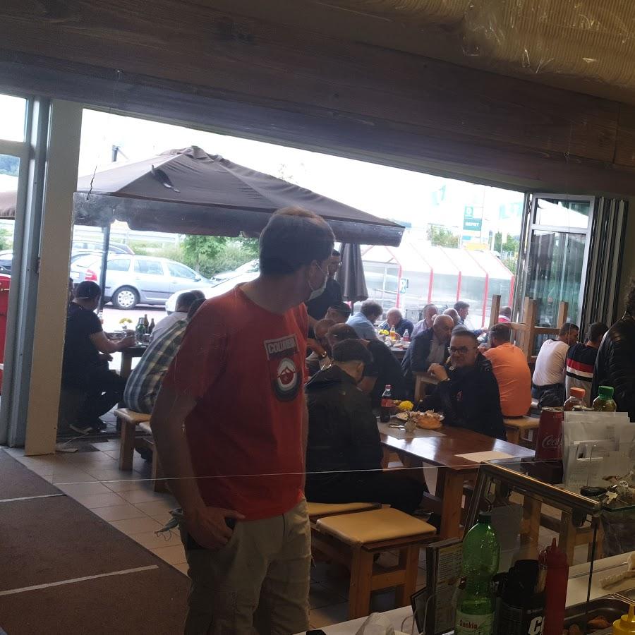 Restaurant "Ewin Döner & Pizza Haus" in  Donau