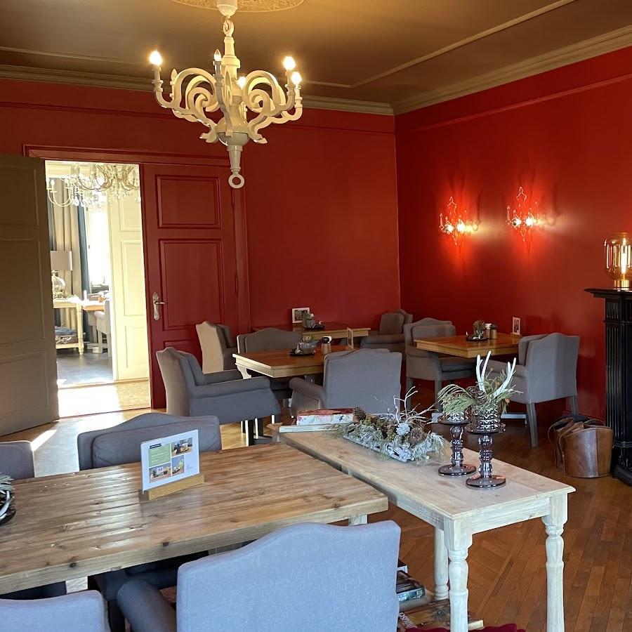 Restaurant "Schloss Kaarz Café & Restaurant" in Weitendorf