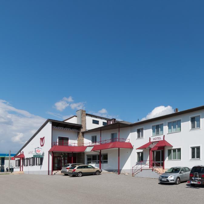 Restaurant "Gasthof-Pension Wein" in Breitenbrunn
