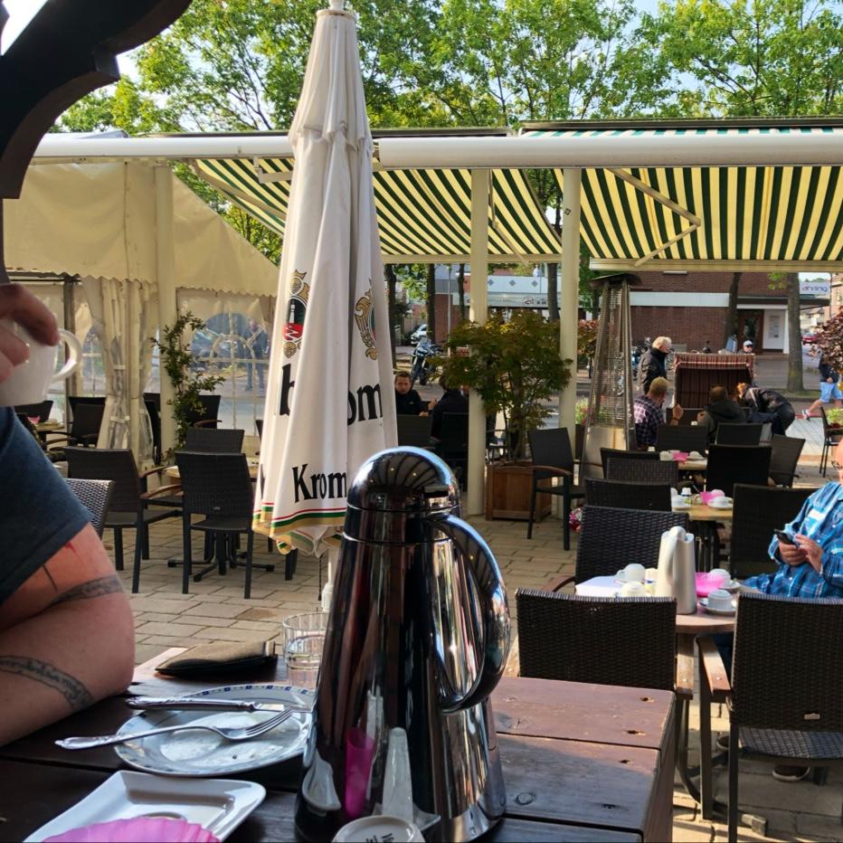 Restaurant "Eis-Café, Café und Kneipe Schallander" in Garrel