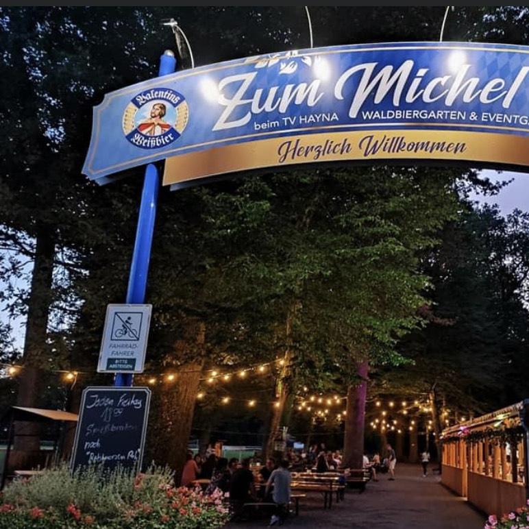 Restaurant "Zum Michel Waldbiergarten & Eventgastro" in Herxheim bei Landau-Pfalz