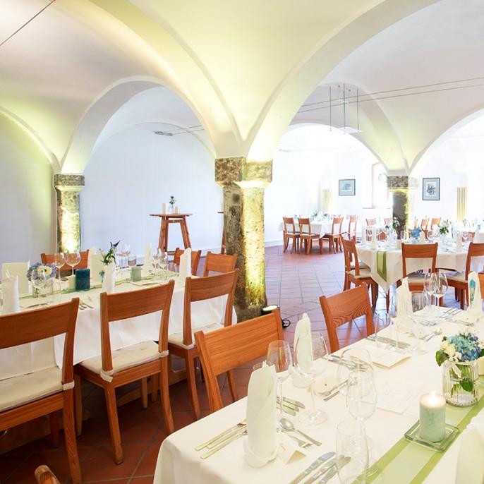 Restaurant "Gut Schloss" in  Sulzemoos
