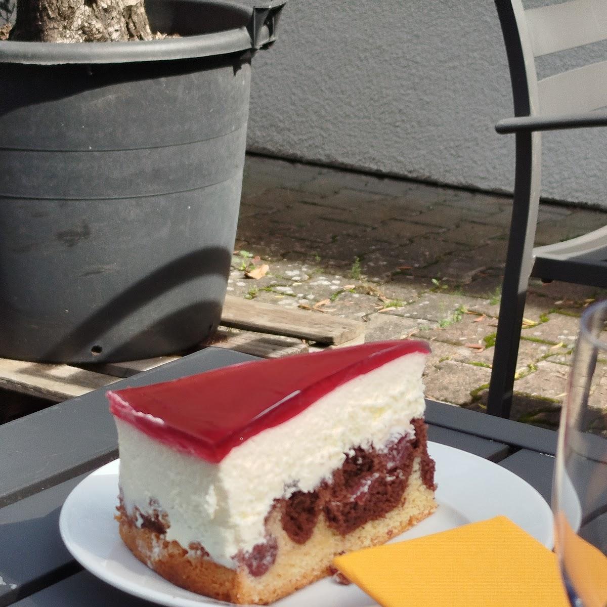 Restaurant "Madeleines Cafe & Bistro am Golfplatz," in Schwaigern