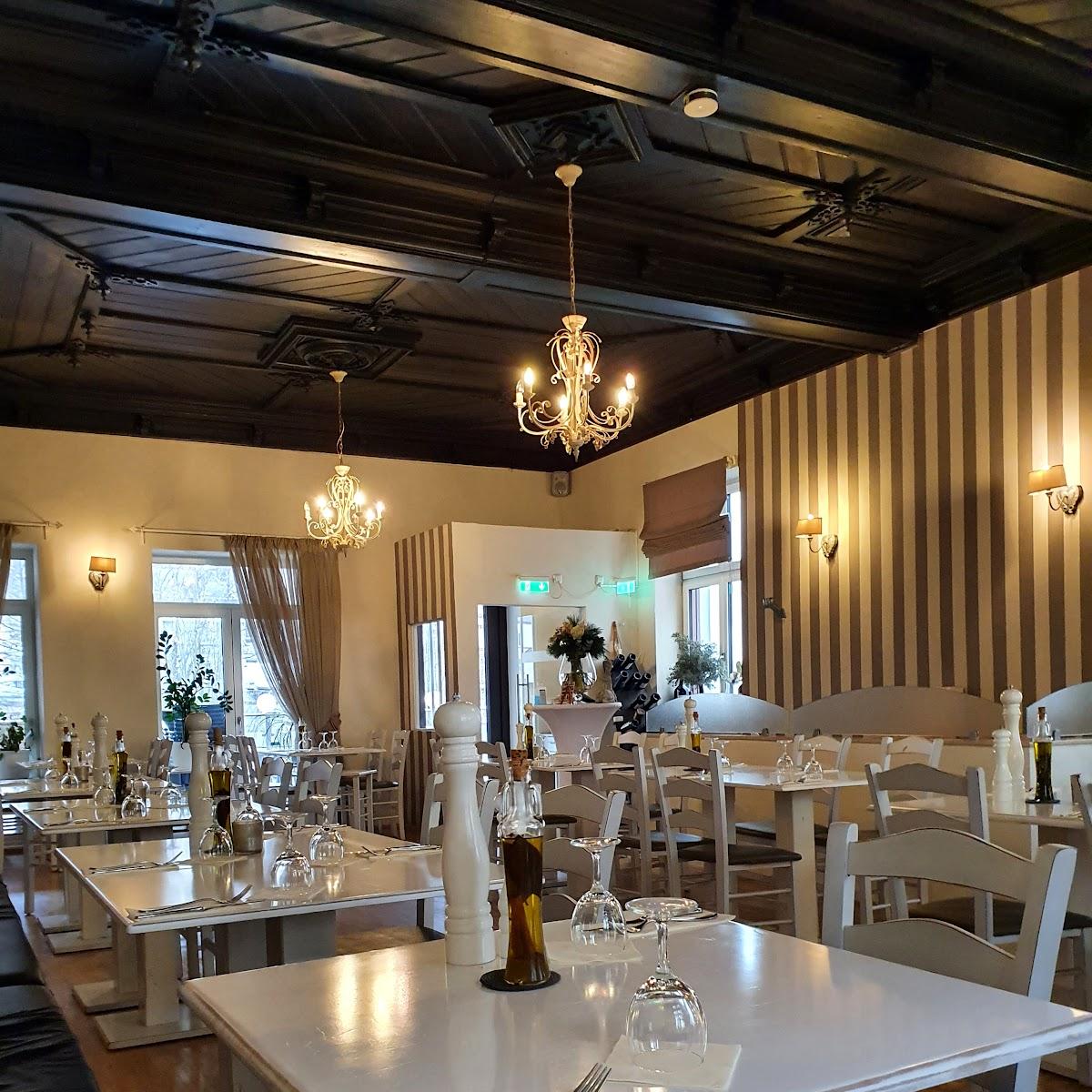 Restaurant "Mediterrane Kuzina" in Altena