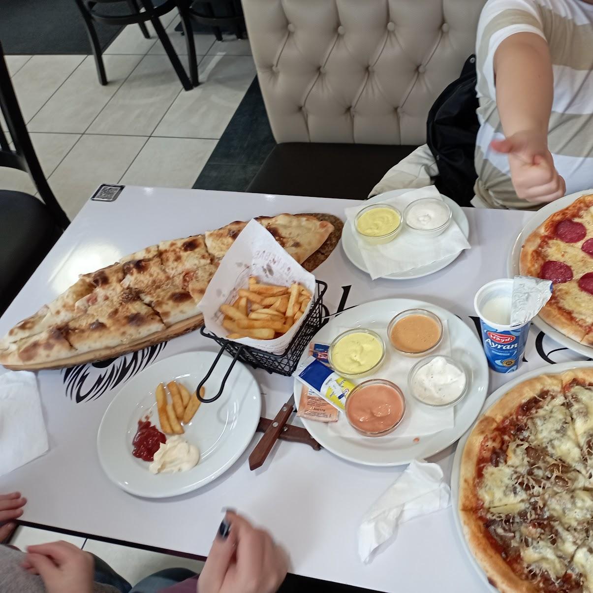 Restaurant "#ohmyferry Kebap und Pizza" in Tuttlingen