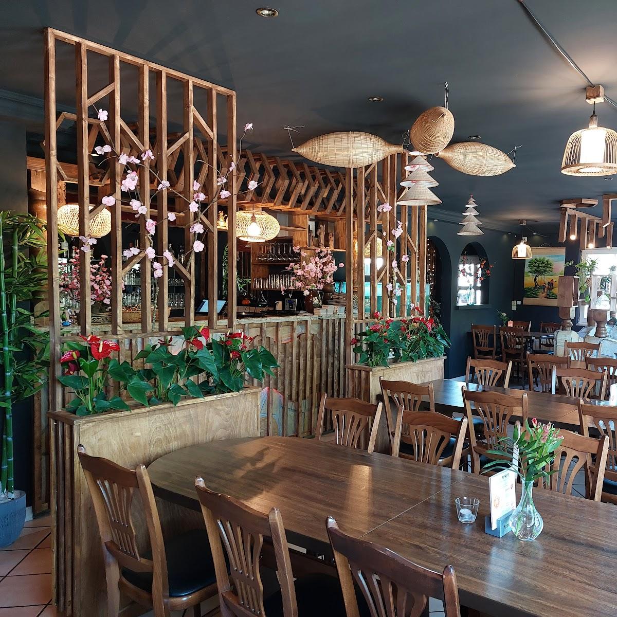 Restaurant "QuánVTJ" in Panketal