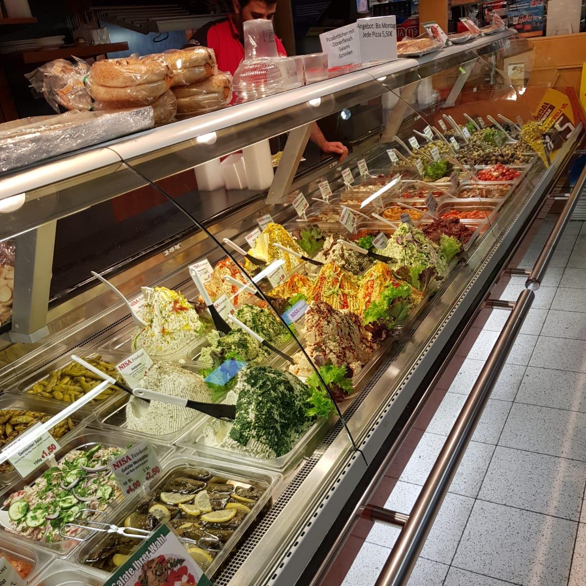 Restaurant "Nur Feinkostgeschäft" in Schmallenberg