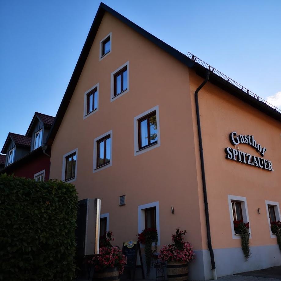 Restaurant "Frühstückspension Spitzauer" in Nittendorf