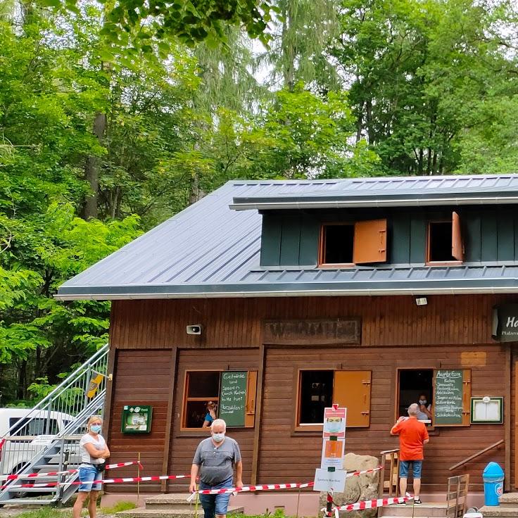 Restaurant "Hahnberghütte PWV Zweibrücken" in Contwig