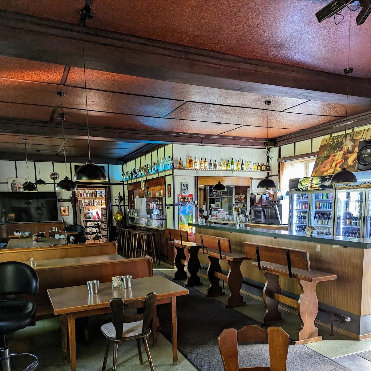 Restaurant "Bahnhofsgaststätte" in Lenningen