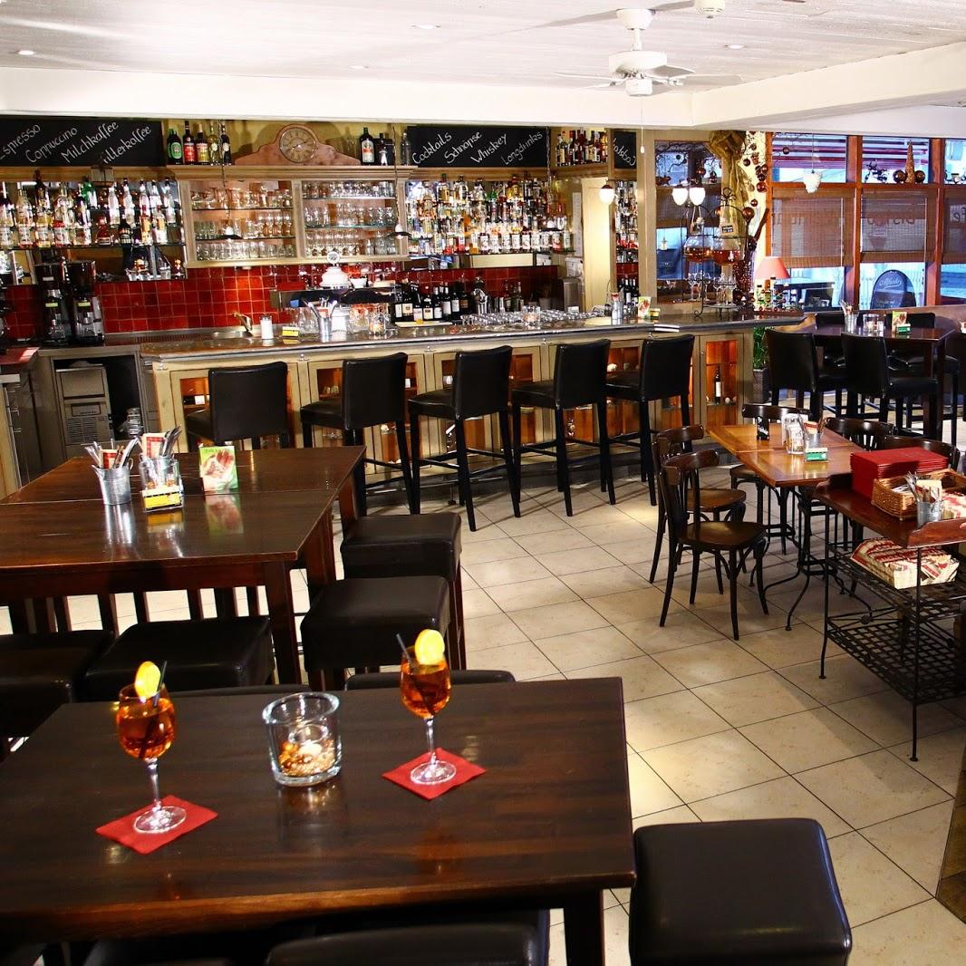 Restaurant "Bistro Cafe Weinbar Papst" in Holzkirchen