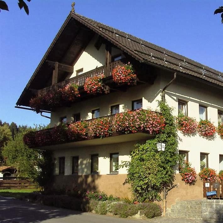 Restaurant "Gasthof Pension  Zum Regenhang " in Teisnach