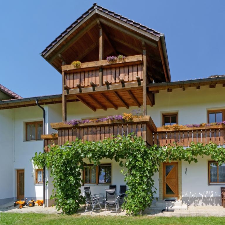 Restaurant "Ferienhaus Hamberger" in Teisnach