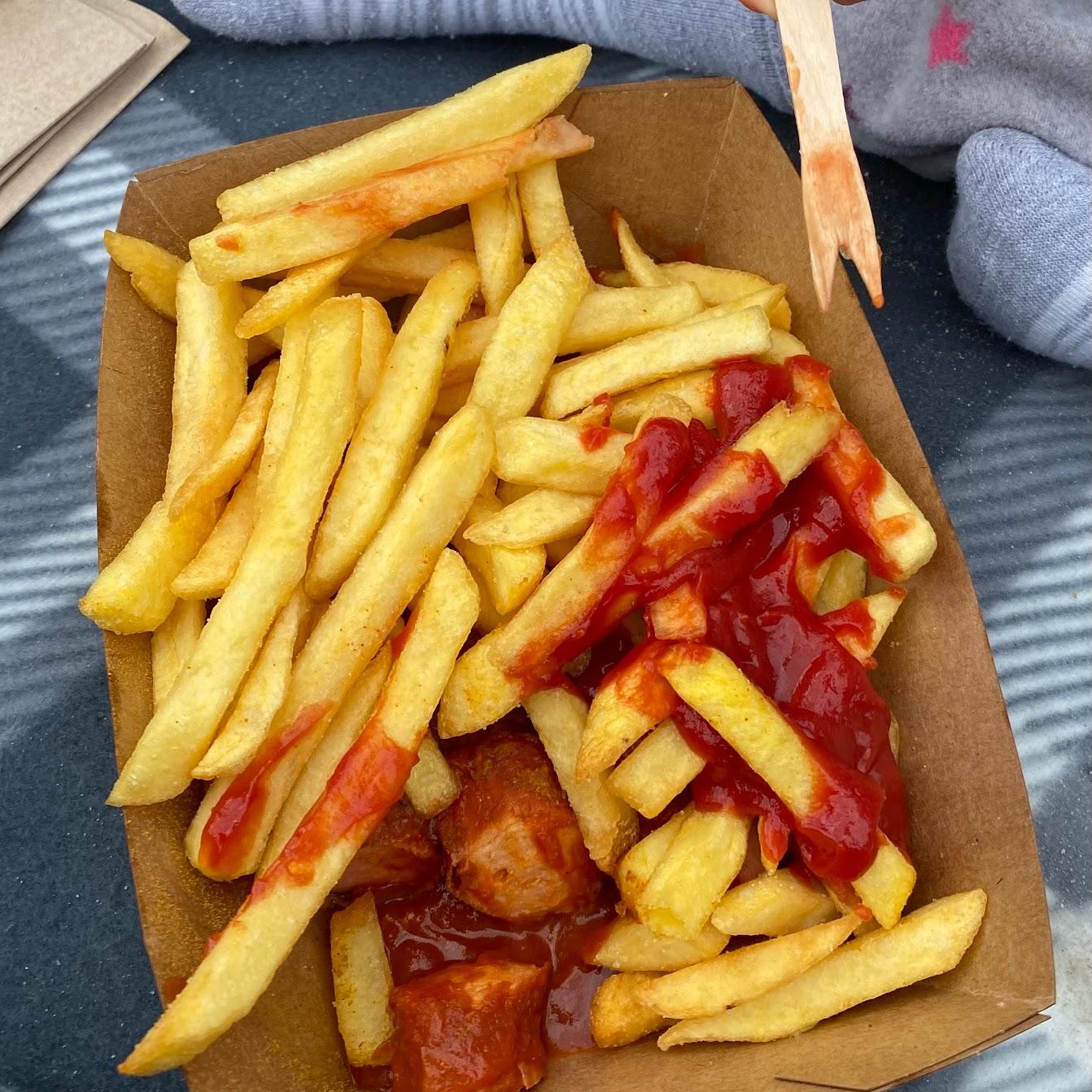 Restaurant "8 Grad Ost  Strandimbiss Schillig " in Wangerland